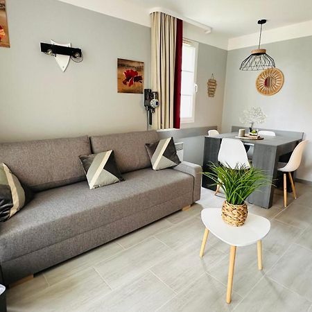 Appartement En Residence Pierre Et Vacance Au Golf Biscarrosse Eksteriør bilde