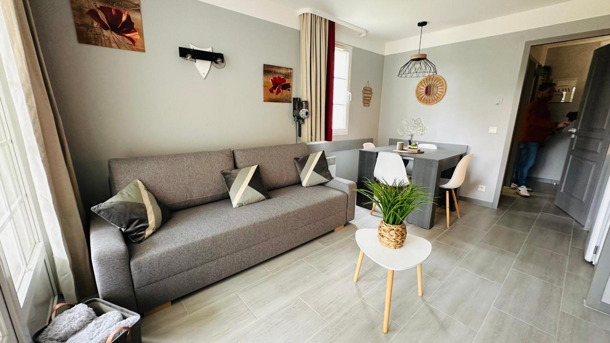 Appartement En Residence Pierre Et Vacance Au Golf Biscarrosse Eksteriør bilde